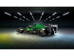 77245 Aston Martin Aramco F1® AMR24 racewagen