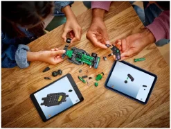 77245 Aston Martin Aramco F1® AMR24 racewagen