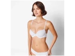 2 dames push-up BH's