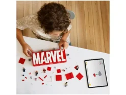 76313 MARVEL logo en minifiguren