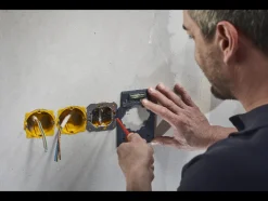 Installatieset voor hollewanddozen