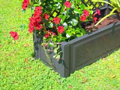 Plantenbak met klimrek