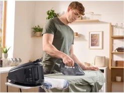 Strijkijzer met stoomgenerator 2400 W